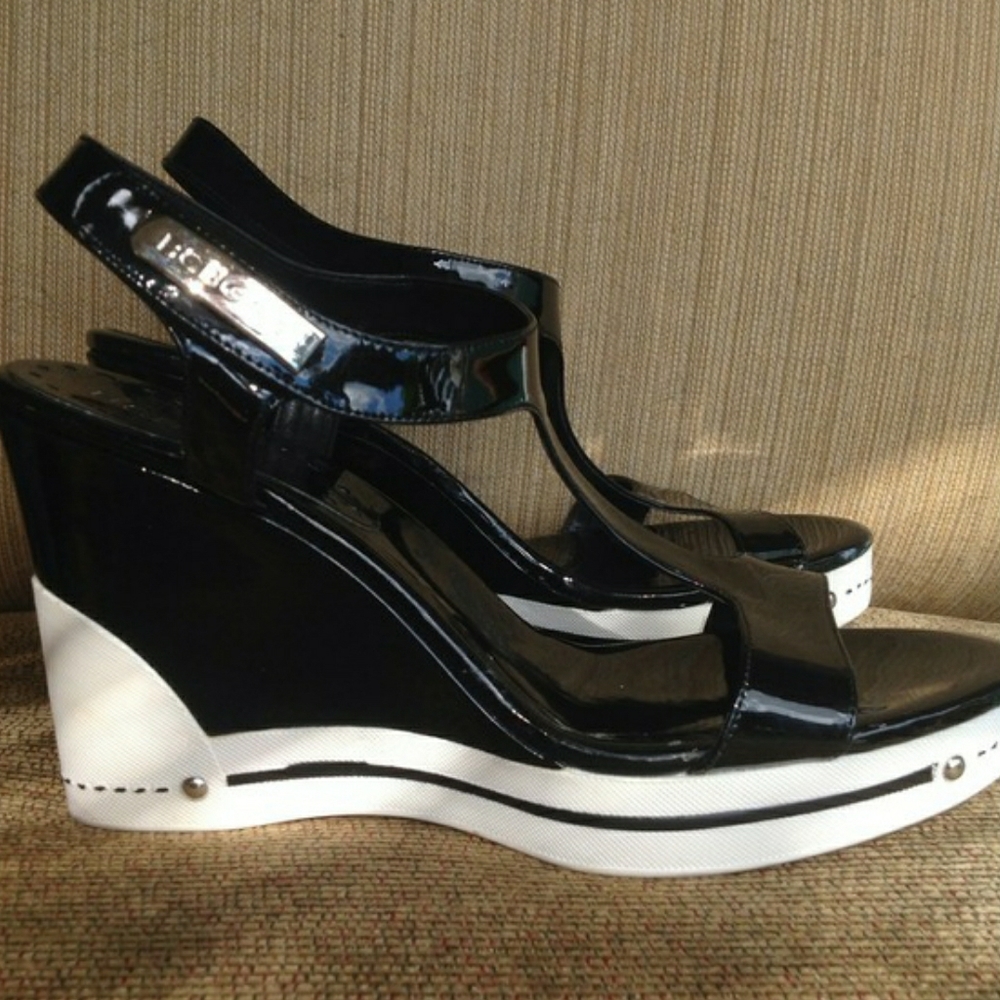 BCBG wedged sandals